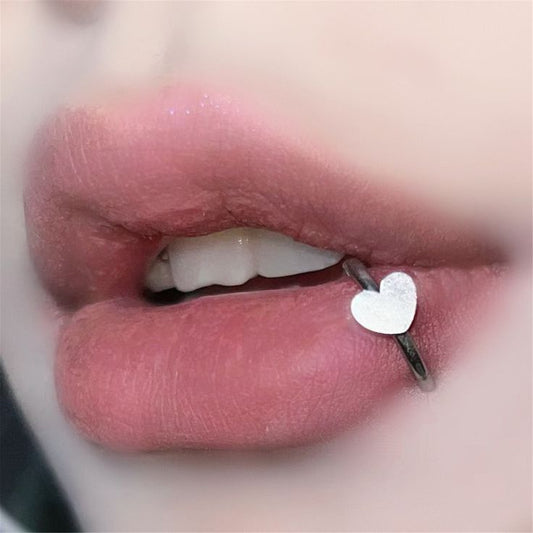 Lips Piercing 🤍