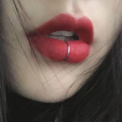 Lips Piercing 🤍🖤